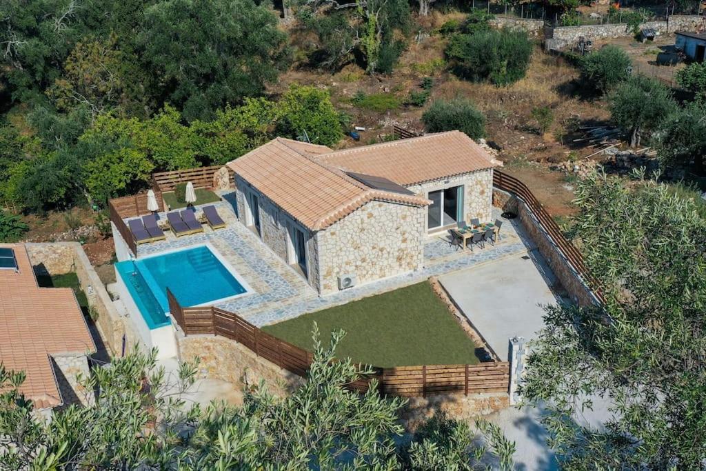 Villa Di Pietra II Liapades Exterior foto